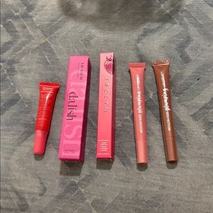 DA LISH, Jaclyn,Revlon Kiss